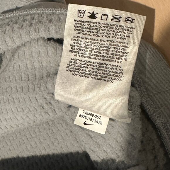 Nike Seattle Seahawks On-Field Pullover Crew in Wolf Grey - Picture 6 of 11